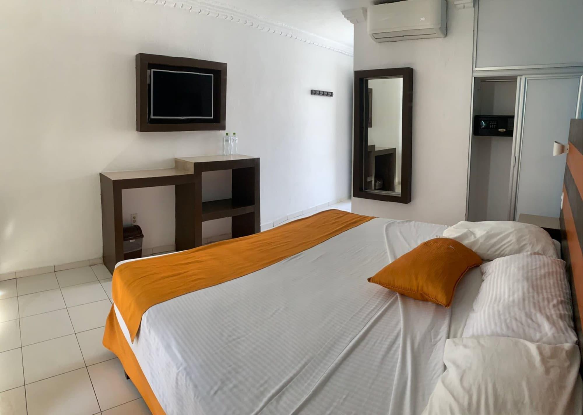 Hotel Fiesta Mexicana Manzanillo Exterior foto